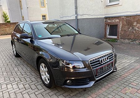 Audi A4 2.0 T/ 211PS Xenon,Tempomat,NAVI,PDC