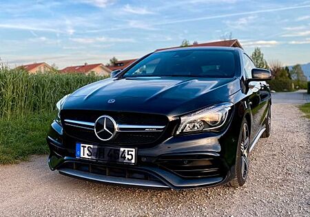 Mercedes-Benz CLA 45 AMG Shooting Brake Mercedes-AMG CLA 4...