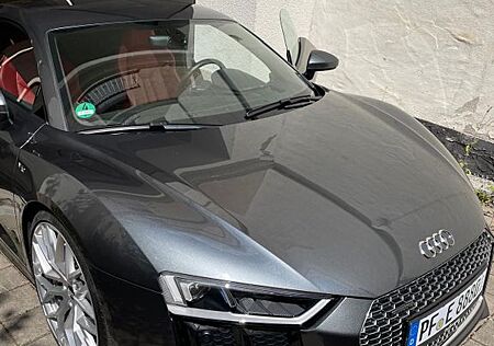 Audi R8 5.2 FSI plus S tronic quattro LED Bang&Olufse