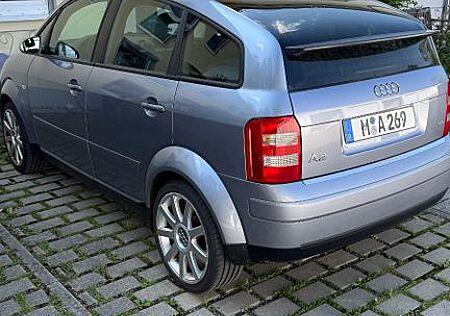 Audi A2 1.4 -