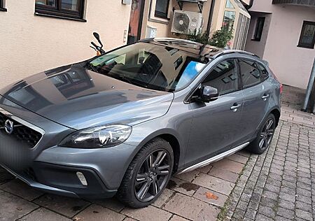 Volvo V90 Cross Country V40 Cross Country D3 -2015