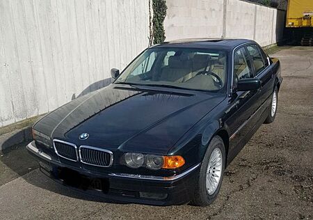 BMW 740i A /Oxford Grün/ Japan-Reimport