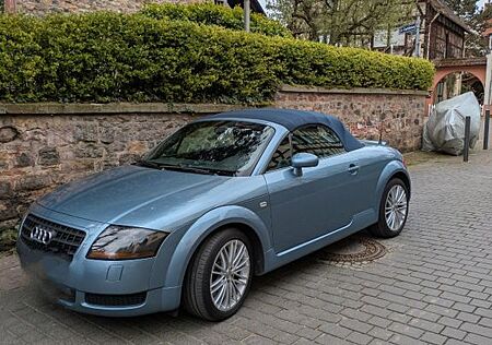 Audi TT Roadster 1.8T 110KW -