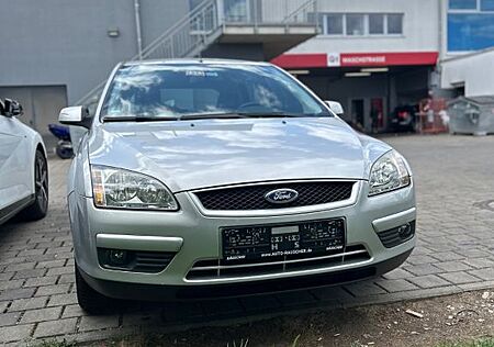 Ford Focus 1,6 Ambiente Ambiente