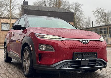 Hyundai Kona Premium Elektro 2WD 1Hand