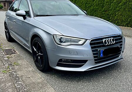 Audi A3 1.4 TFSI cod ultra Ambition Sportback Amb...