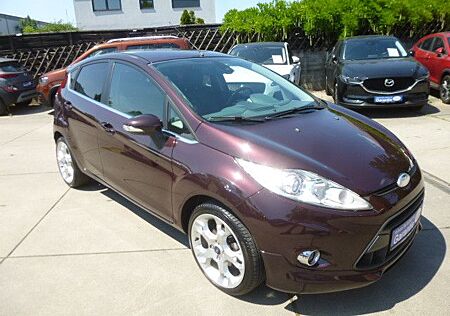 Ford Fiesta 1,6 Titanium 4 Tür/Klima/Sevice+Tüv neu