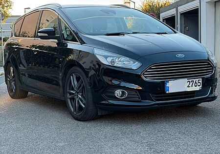 Ford S-Max 2,0 TDCi 132kW Titanium Titanium