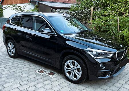 BMW X1 sDrive18d Advantage Navi*LED*Kamera*1.Hand