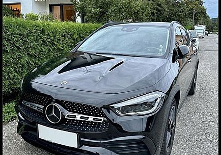 Mercedes-Benz GLA 200 AMG Line