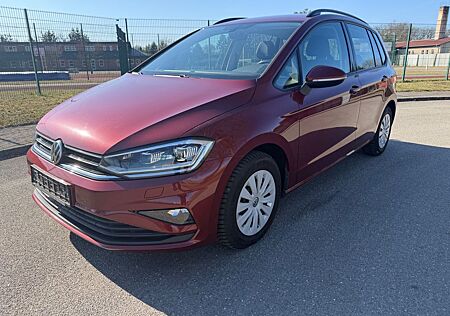 VW Golf Sportsvan Volkswagen 1.6 TDI SCR LED Navi