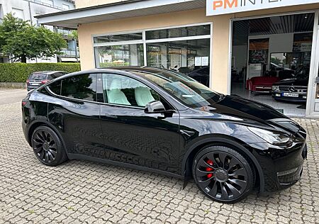 Tesla Model Y Performance DualAWD weisse Innenausst.