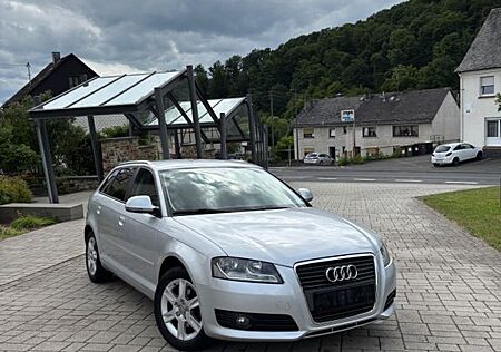 Audi A3 1.4 TFSI Attraction Sportback - TüV Neu