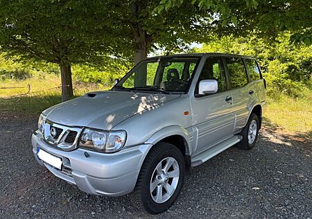 Nissan Terrano 3.0 4x4 Automatik