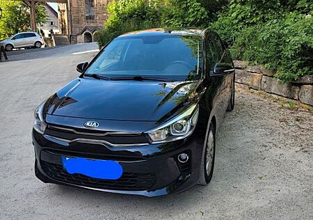Kia Rio 1.0 T-GDI 100 Dream-Team Edition Dream-T...