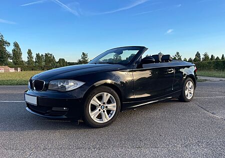 BMW 118i Cabrio - Volleder, sehr gepflegt