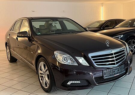 Mercedes-Benz E 250 ,Limousine,Pano,Xenon,Navi,Automatik,Leder