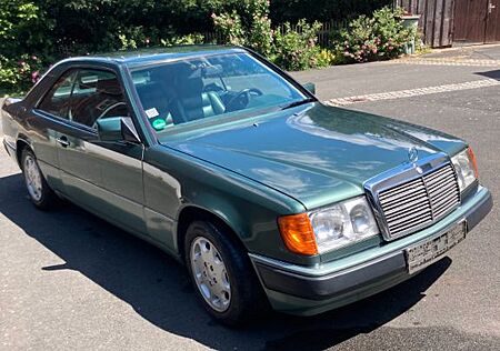 Mercedes-Benz CE 300