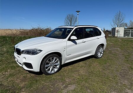 BMW X5 xDrive30d pano keyl sthzg LED AHK
