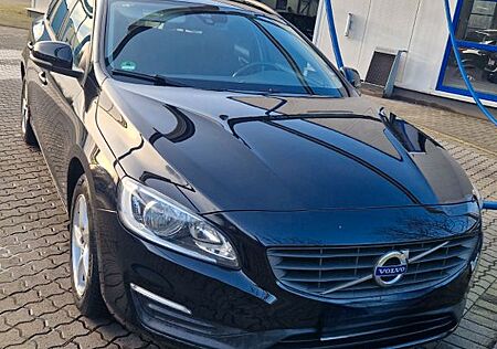 Volvo V60 D2 -