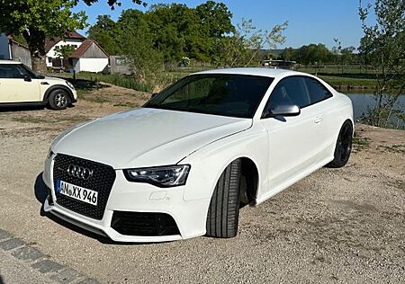 Audi RS5 4.2 FSI S tronic quattro -