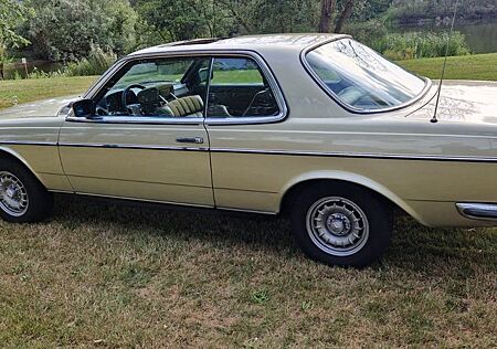 Mercedes-Benz 230 230CE Coupé