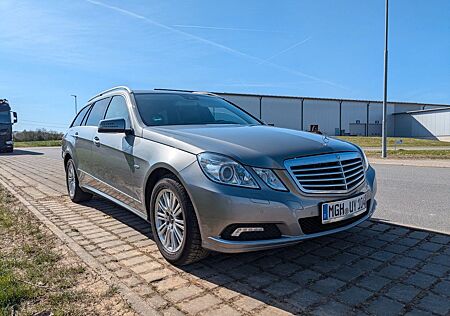 Mercedes-Benz E 350 CGI T BlueEFFICIENCY
