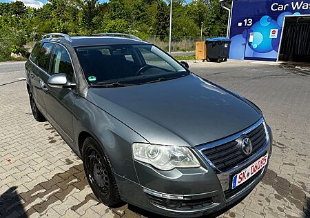 VW Passat Variant Volkswagen *XENON*KLIMAAUTO*AHK*PDC*