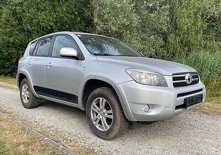 Toyota RAV 4 RAV-4 Sol 2.2d Allrad Klimatronic Euro4 3Hand VB