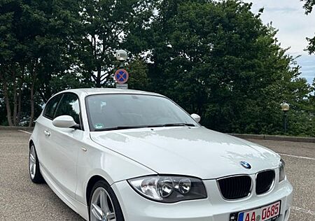 BMW 120d M Paket Shadow Line