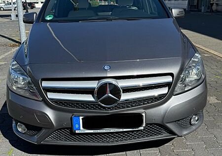 Mercedes-Benz B 180 Style Style Seh sauber / Top Zustand
