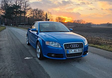 Audi S4 4.2 quattro -