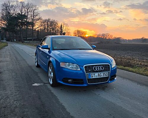 Audi S4 4.2 quattro -