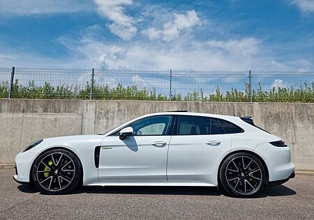 Porsche Panamera 4 E-Hybrid Sport Turismo -