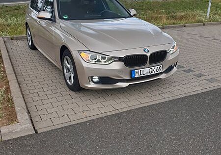 BMW 320d EfficientDynamics Edition Touring -