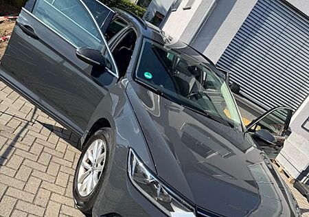 VW Passat Variant Volkswagen 1.4 TSI ACT Comfortline Varia...