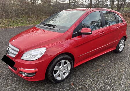 Mercedes-Benz B 180 BlueEFFICIENCY -