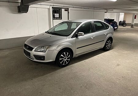 Ford Focus 1,6 Style