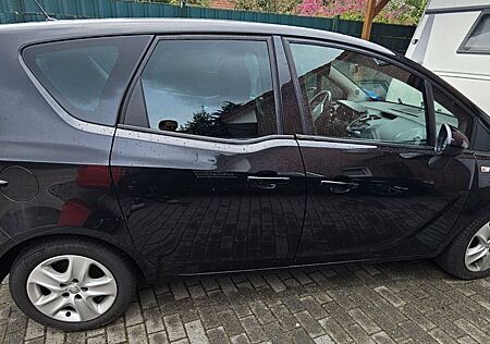 Opel Meriva 1.7 CDTI Design Edition 81kW Design E...