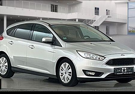 Ford Focus Lim. Business/NAVI/KAMERA/EURO6/