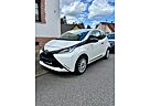 Toyota Aygo (X) Aygo (X) 1,0-l-VVT-i x-play touch x-play touch