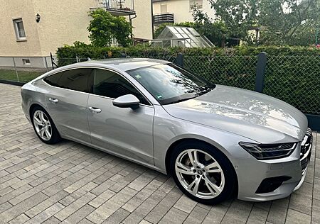 Audi A7 55 TFSI S tronic quattro -