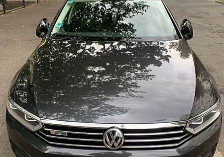 VW Passat Volkswagen 2.0 TDI SCR 176kW DSG 4MOT Highline V...