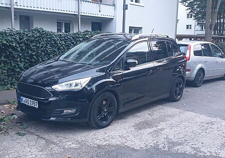 Ford Grand C-Max 1,0 EcoBoost 92kW Cool & Connect...