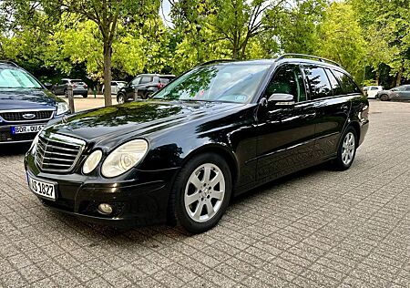 Mercedes-Benz E 220 Mercedes E220 CDI (2008) gepflegt, Distronic