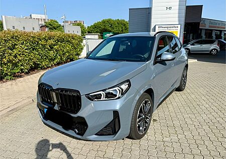 BMW X1 sDrive18d Steptronic - M-Paket