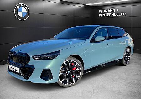 BMW 550e xDrive Touring M Sport Pro HUD Pano DA+ B&W
