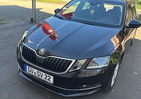 Skoda Octavia 1.6 TDI SCR DSG Style Combi Style
