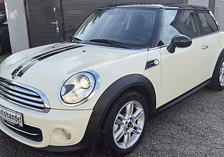 Mini Cooper D Chili Navi Xenon PDC PanoDach