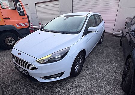 Ford Focus 1,0 EcoBoost 74kW Titanium Turnier Tit...